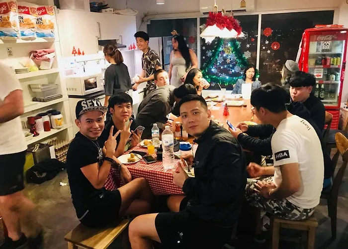 Hq 실롬 호스텔 방콕
